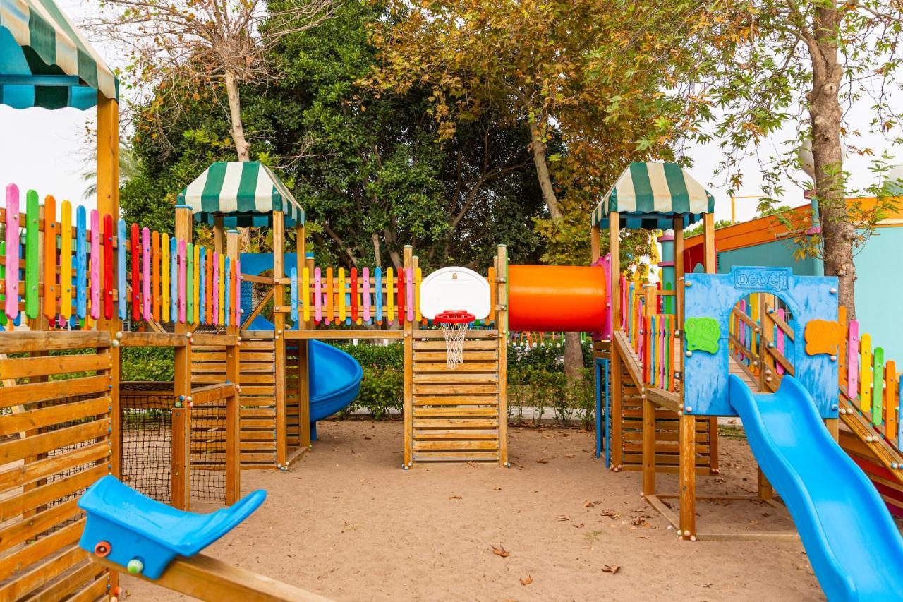 Ic Hotels Green Palace - Kids Concept Antália Exterior foto Playground in the park
