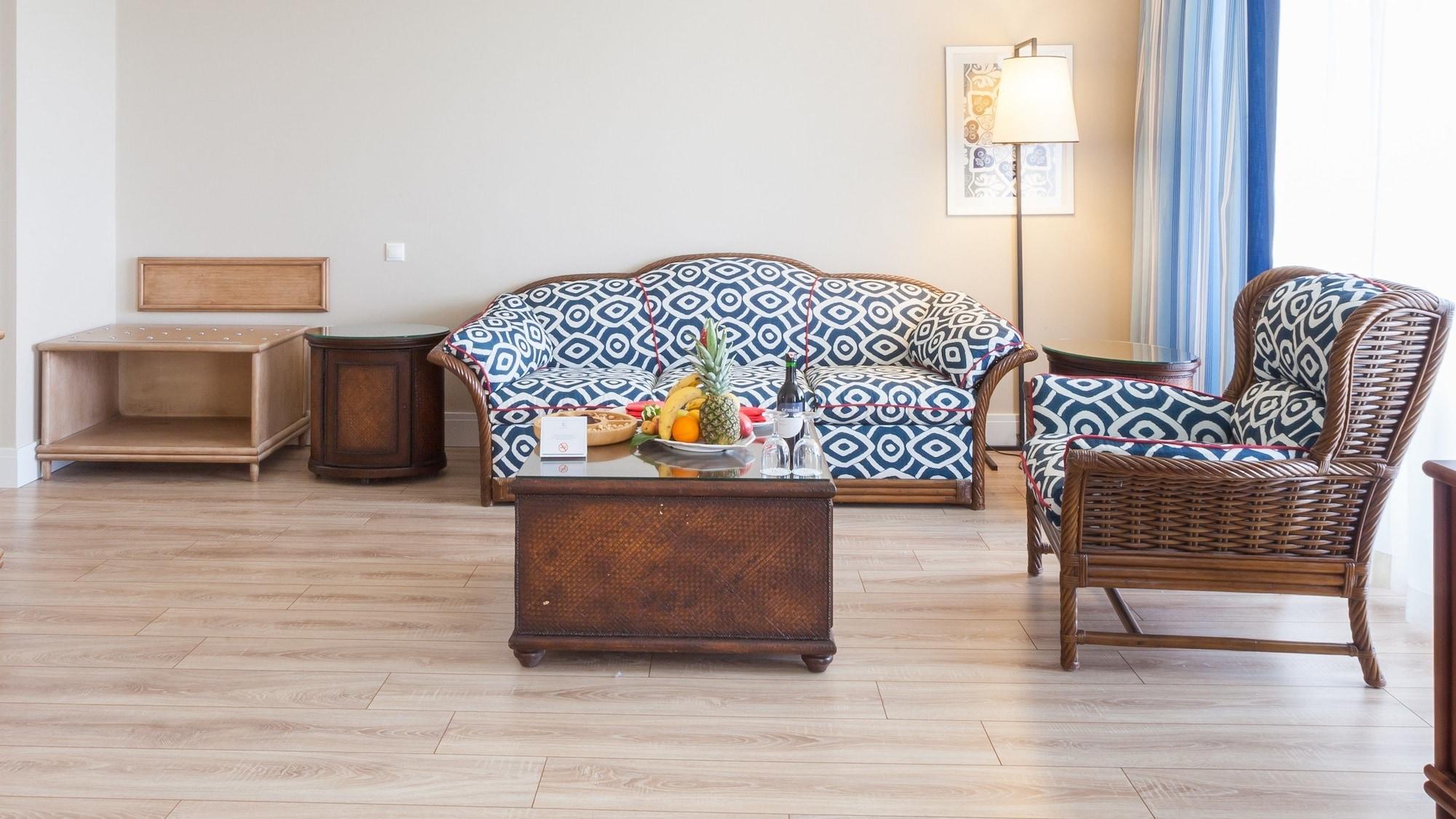 Ic Hotels Green Palace - Kids Concept Antália Exterior foto Laminate flooring