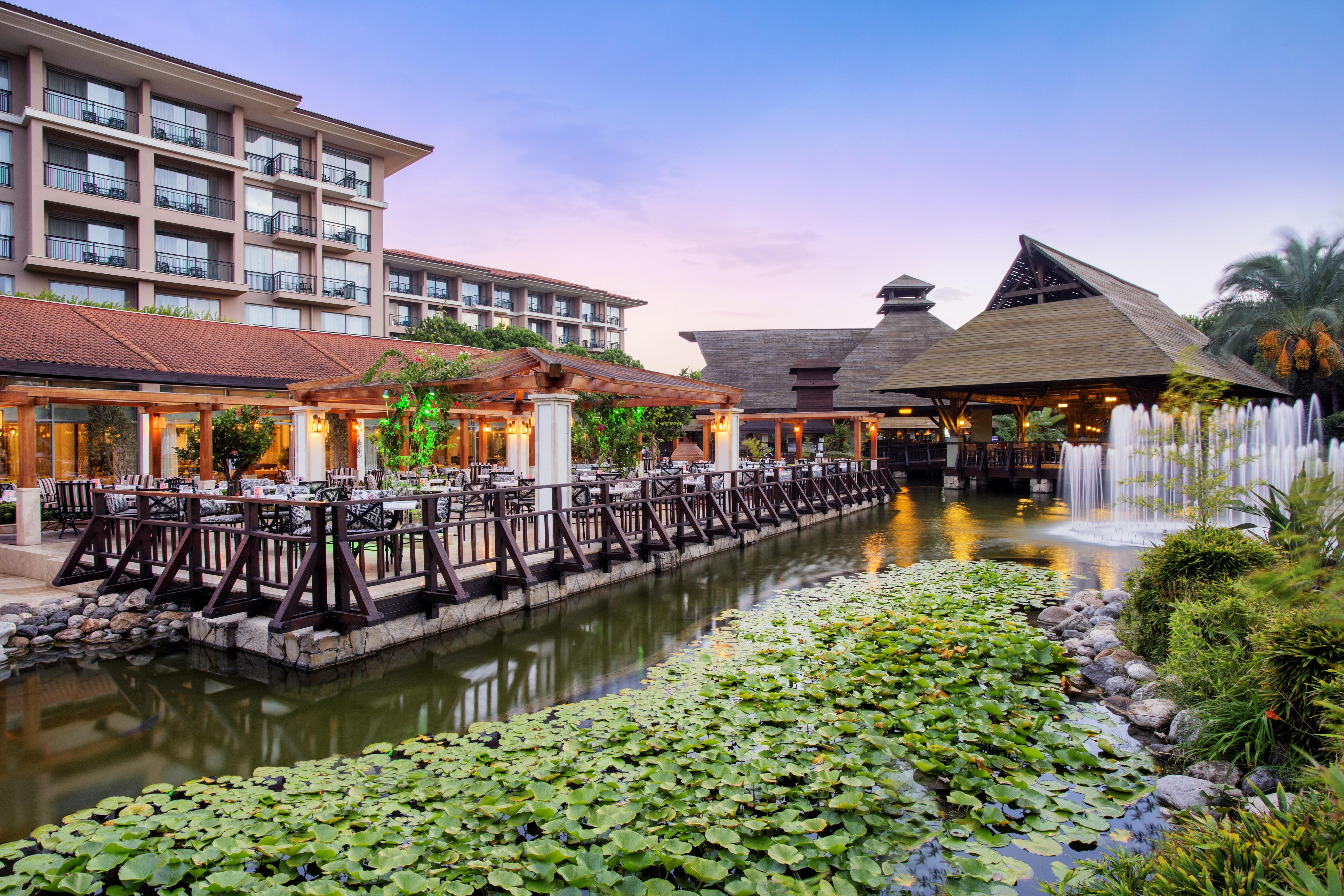 Ic Hotels Green Palace - Kids Concept Antália Exterior foto The Royal Thai Cuisine Restaurant