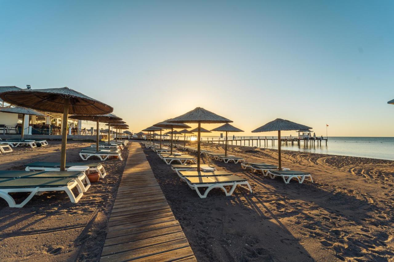 Ic Hotels Green Palace - Kids Concept Antália Exterior foto Sunset at the beach
